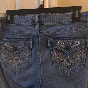 APT. 9 Straight Crop Denim Capris